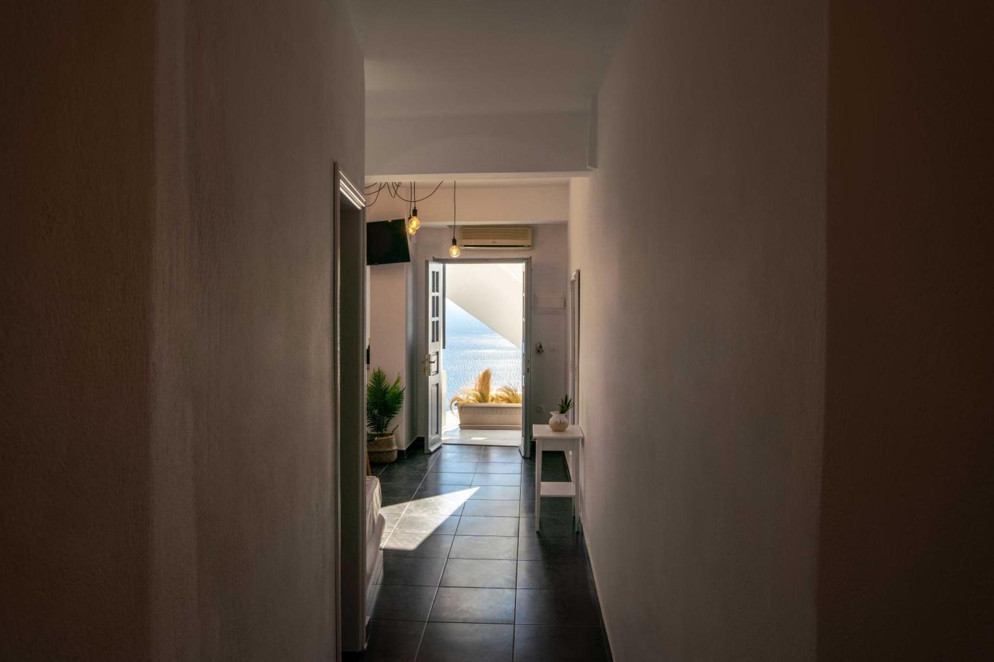 이메로비글리 La Roka, Cliffside Memories B&B 외부 사진