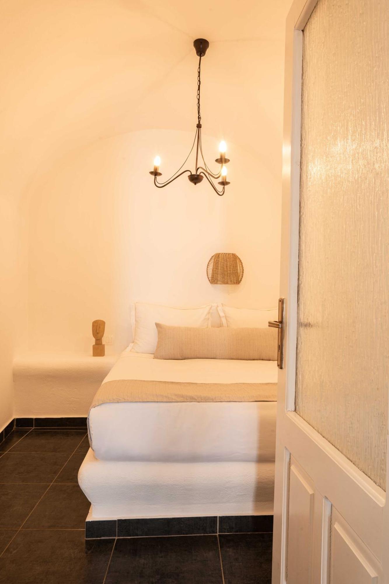 이메로비글리 La Roka, Cliffside Memories B&B 외부 사진