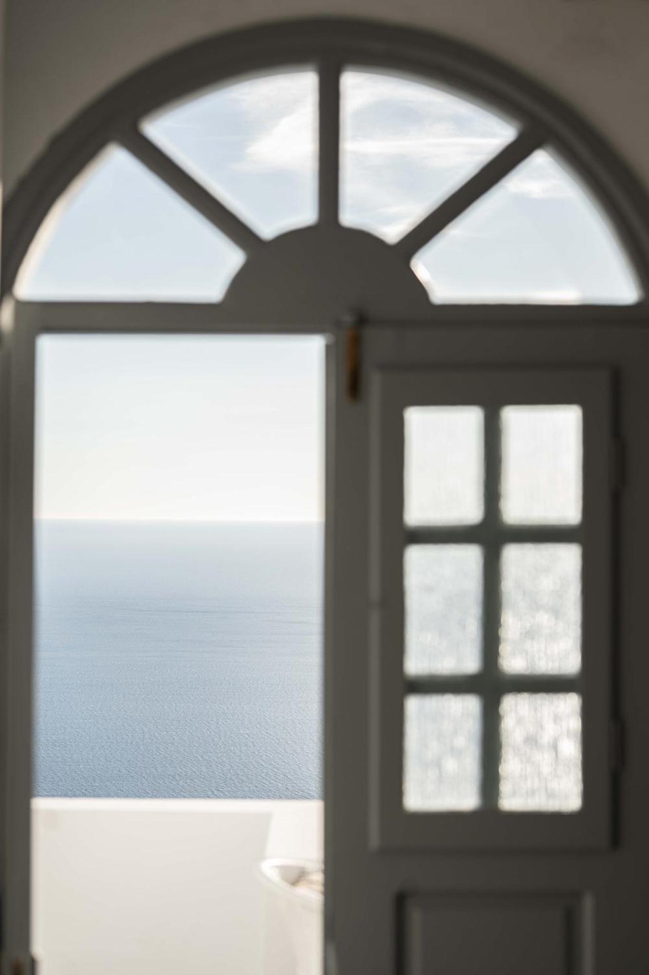 이메로비글리 La Roka, Cliffside Memories B&B 외부 사진