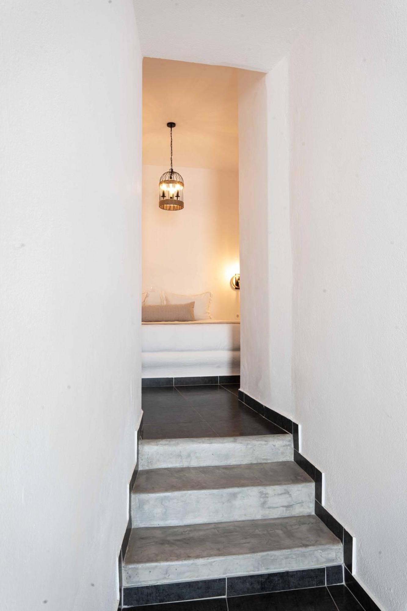 이메로비글리 La Roka, Cliffside Memories B&B 외부 사진