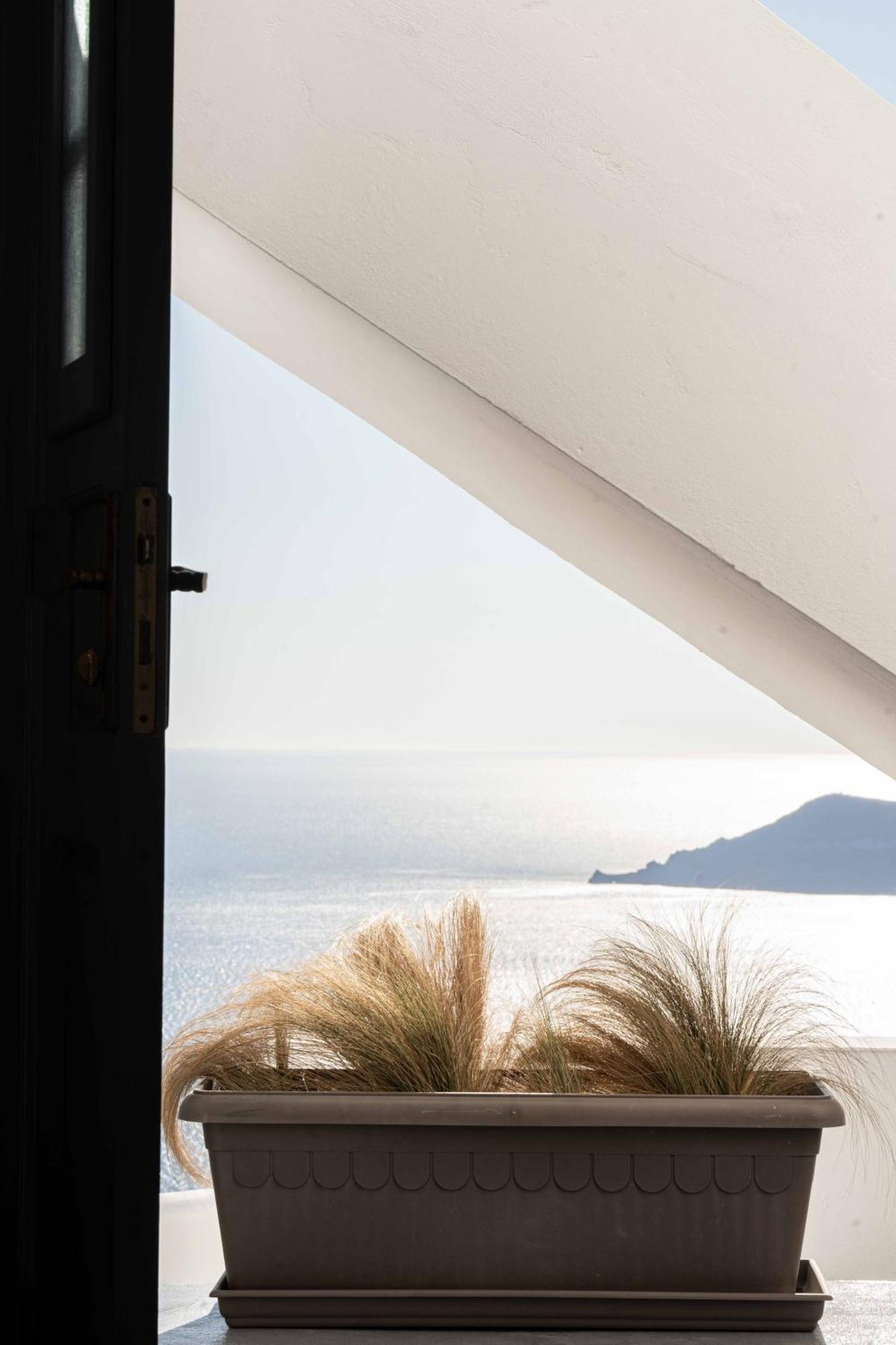 이메로비글리 La Roka, Cliffside Memories B&B 외부 사진